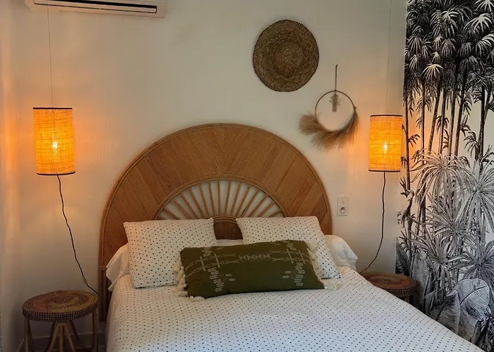 Un Petit Coin De Paradis Avec Piscine Et Parking Villeneuve-lès-Avignon