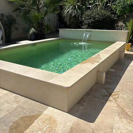 Frühstückspension Un Petit Coin De Paradis Avec Piscine Et Parking