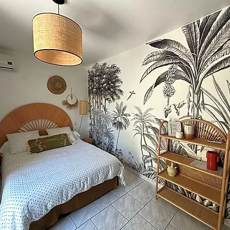Un Petit Coin De Paradis Avec Piscine Et Parking 3* 阿维尼翁新城